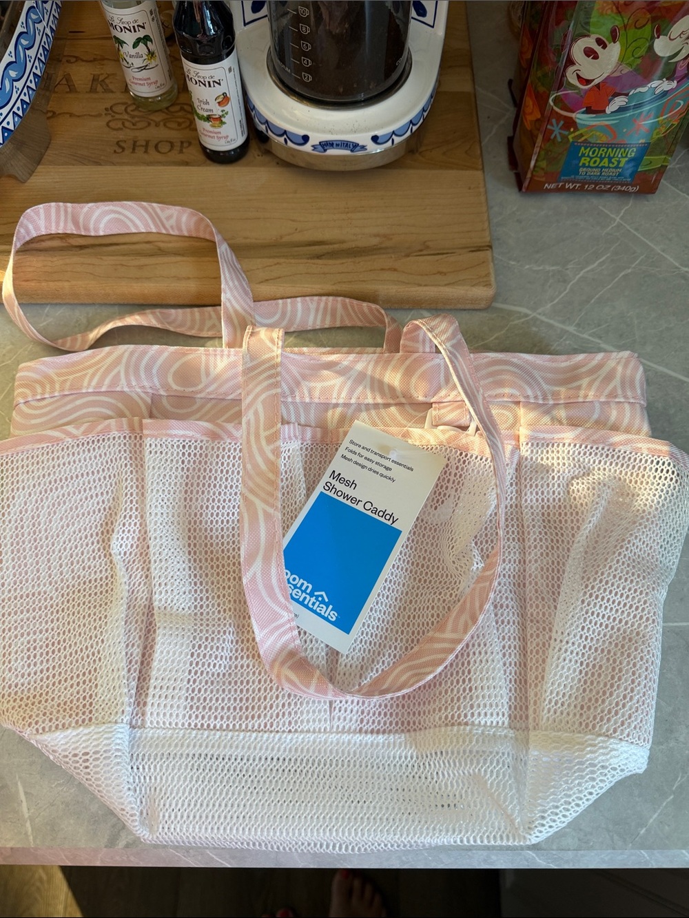 Shower tote. Mesh. Pink